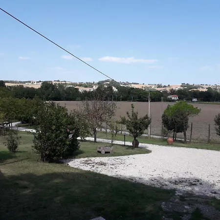 Il Noceto B&B Bed & Breakfast Trecastelli